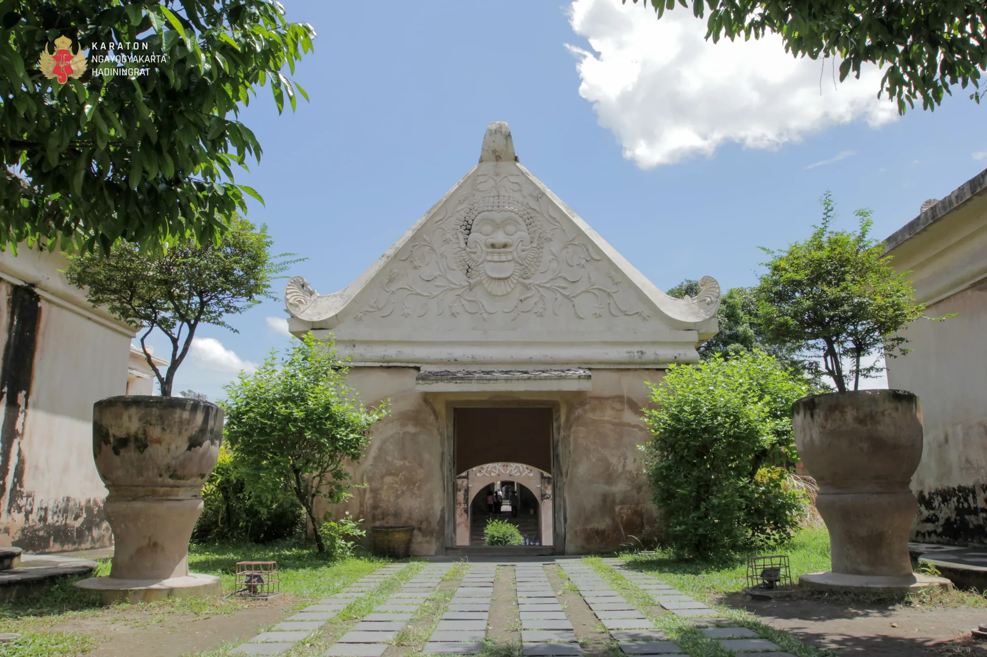 Gedhong